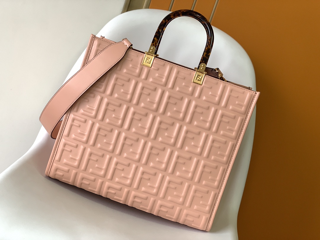 Fendi Medium Sunshine Shopper Pink Leather with Raised 3D-texture FF Motif